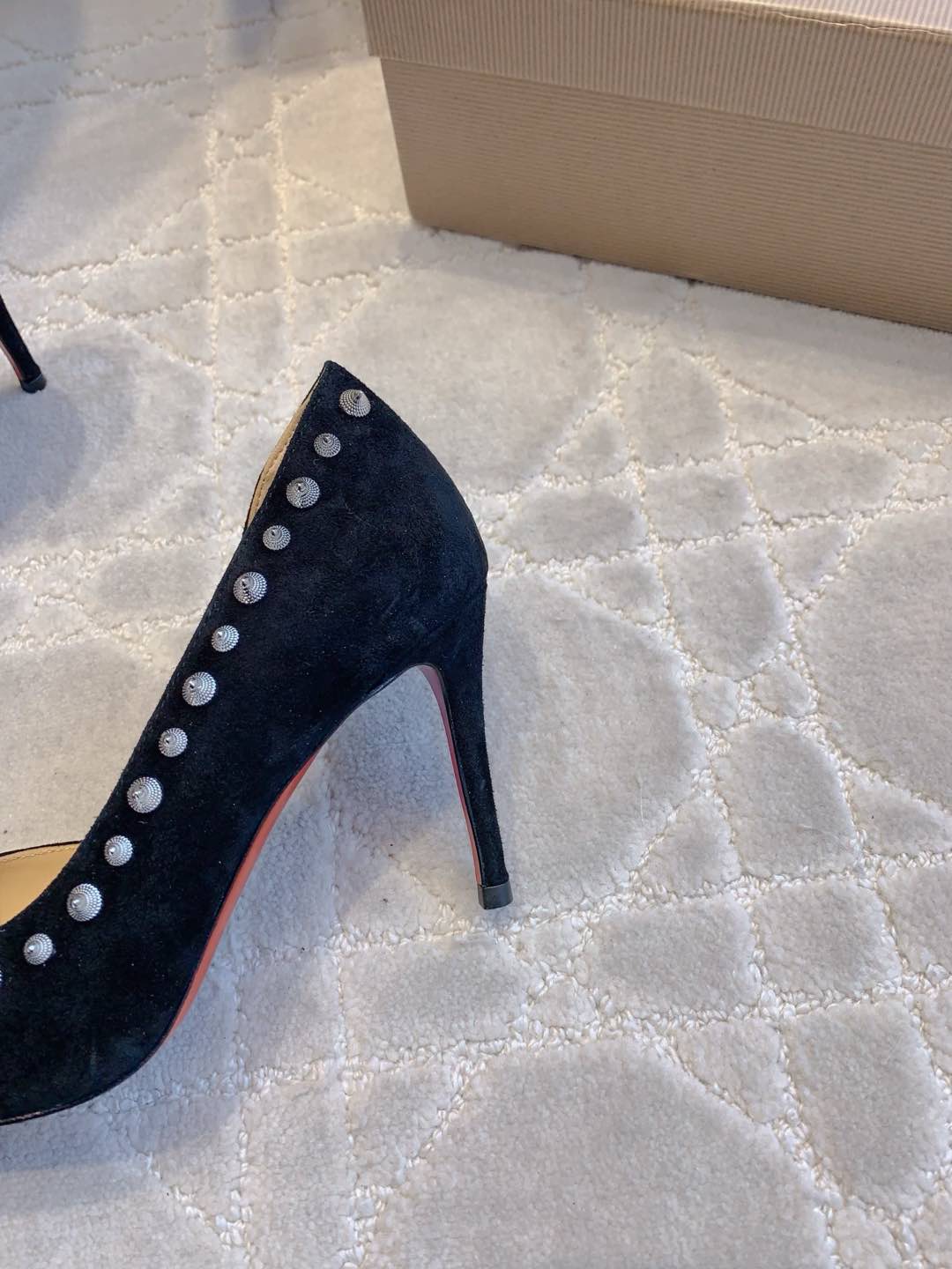 CL  Irishell 85 Studded d'Orsay Pumps Black Suede 177126