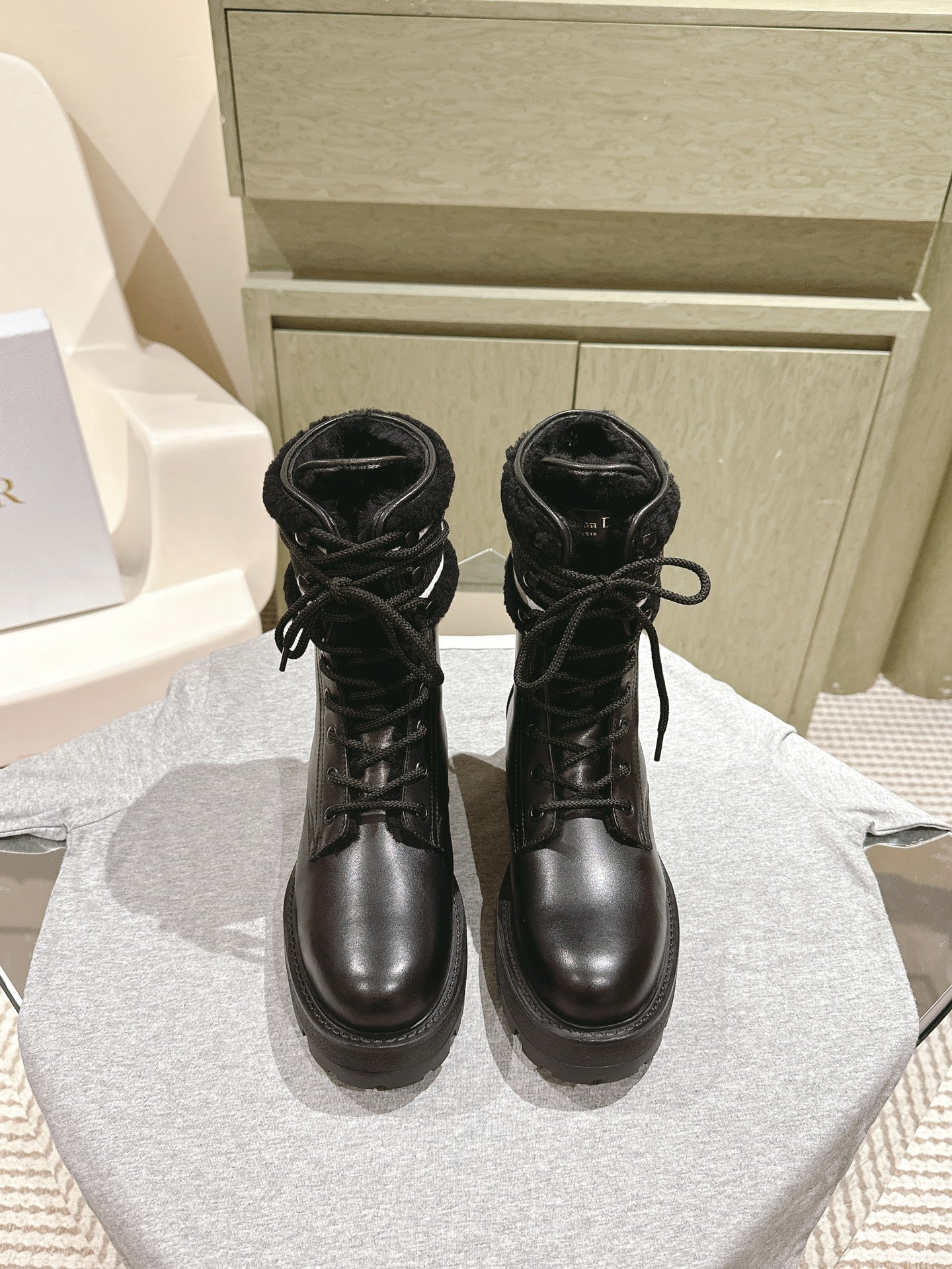 CD Ankle Boots In Black Calfskin With Wool Fleece Lining 995819