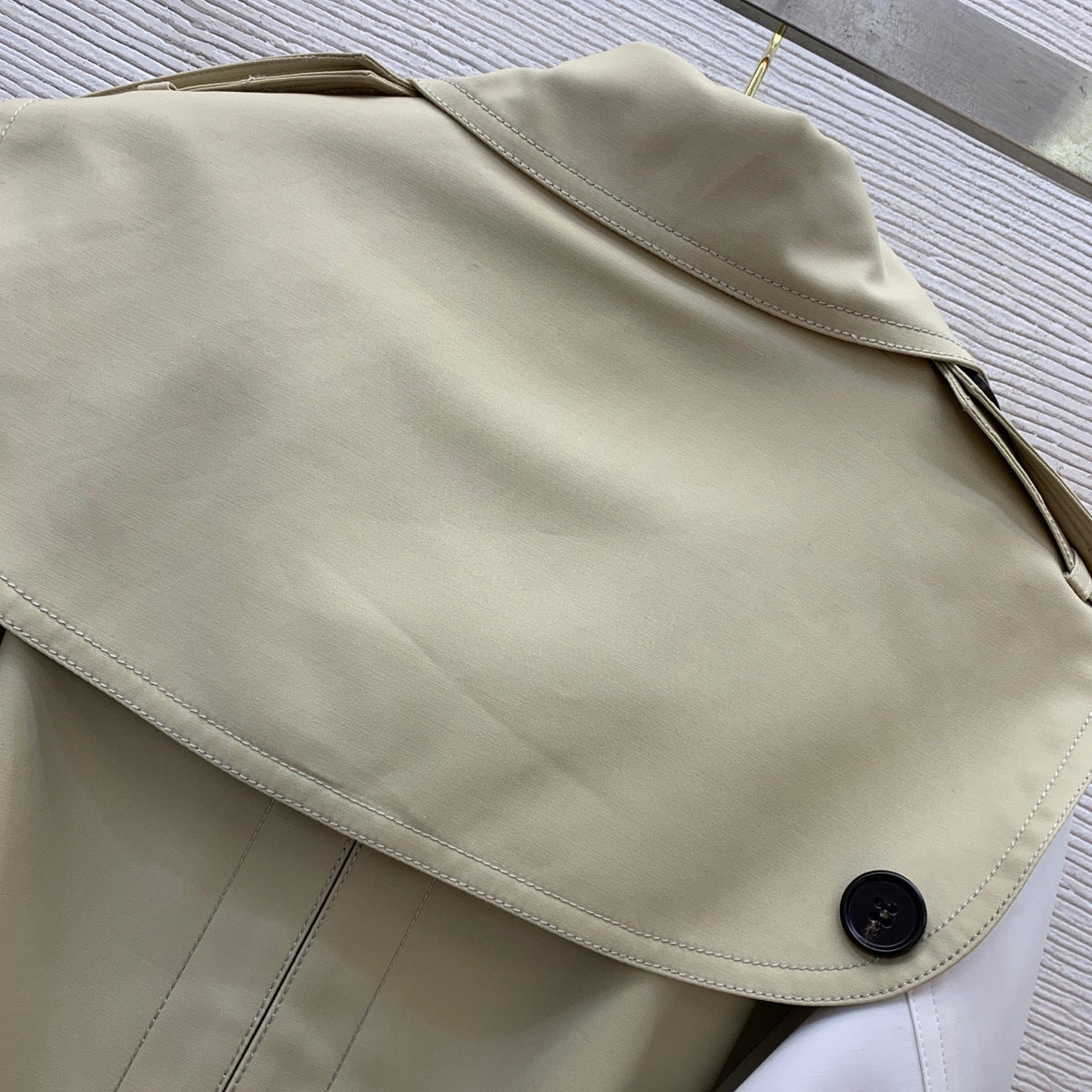 Dior 2026 Double-Breasted Coat with Belt Cotton 425781