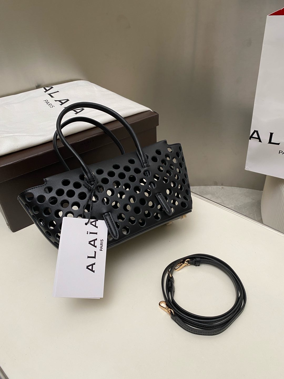 Alaia NEO MINA 20 BAG BLACK CALFSKIN 243014