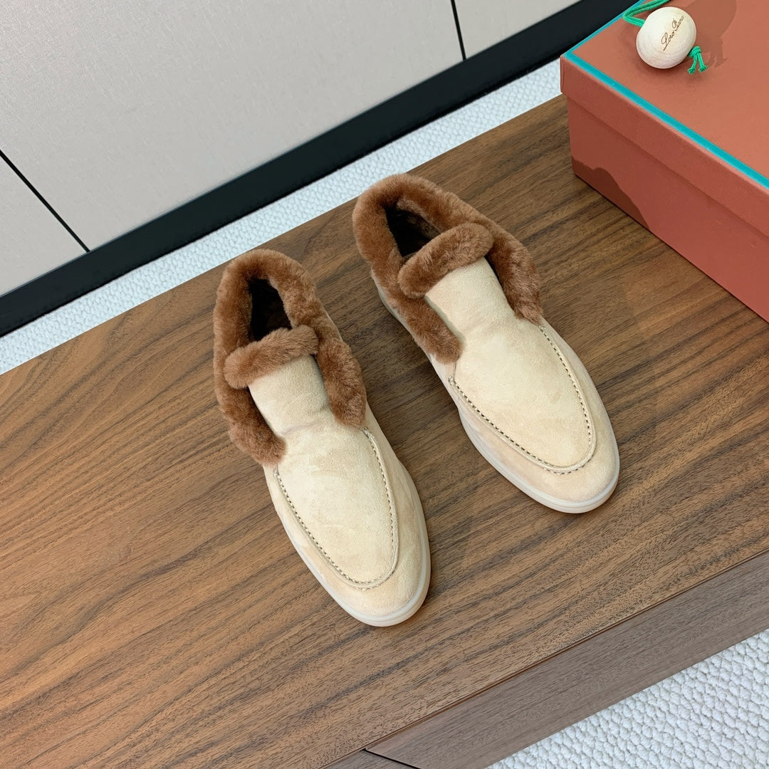 LP Open Walk Chukka Boot Beige Suede Lamb Fur