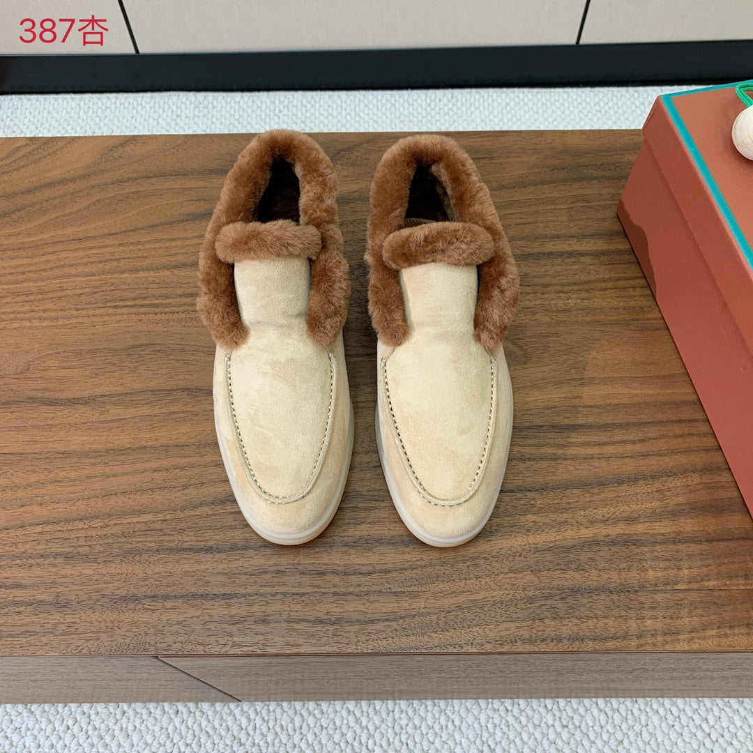 LP Open Walk Chukka Boot Beige Suede Lamb Fur