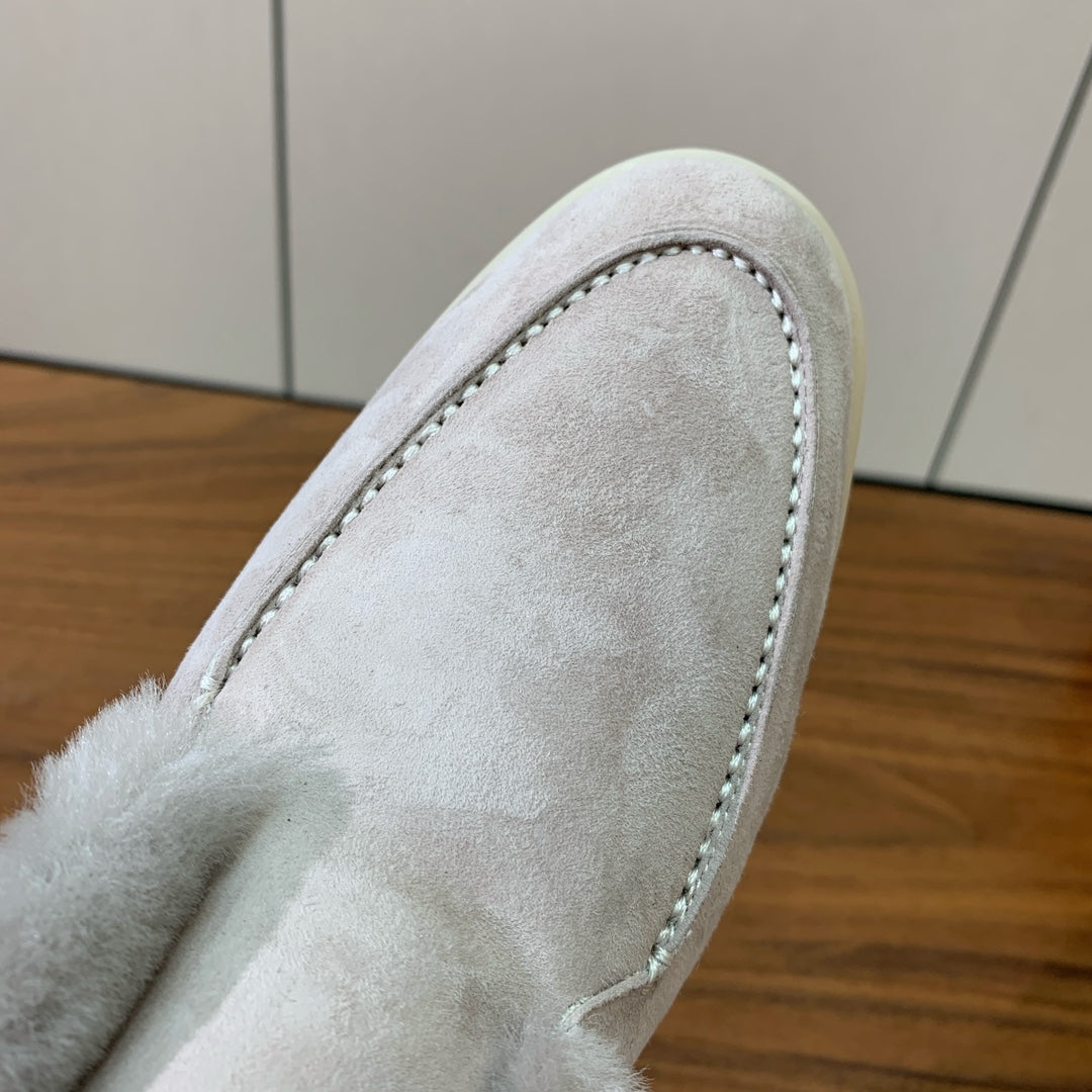 LP Open Walk Chukka Boot Powder Pearl Suede Lamb Fur