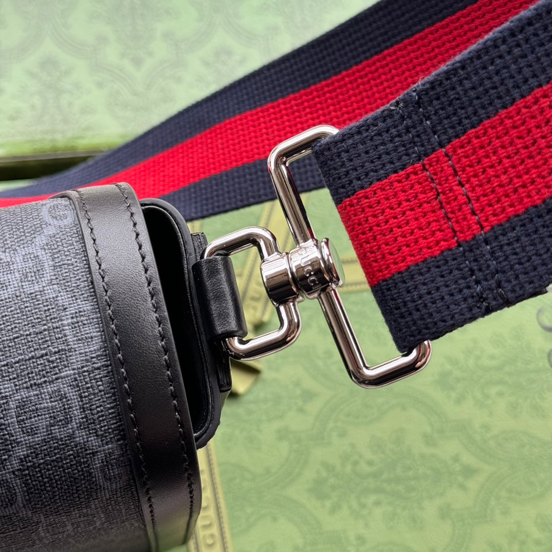 Gucci Bag 27 Black canvas 239989