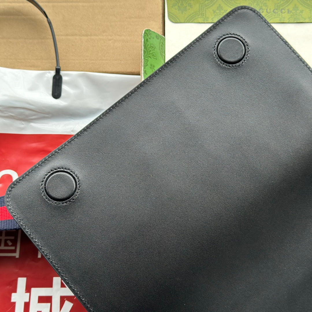 Gucci Bag 27 Black canvas 239989