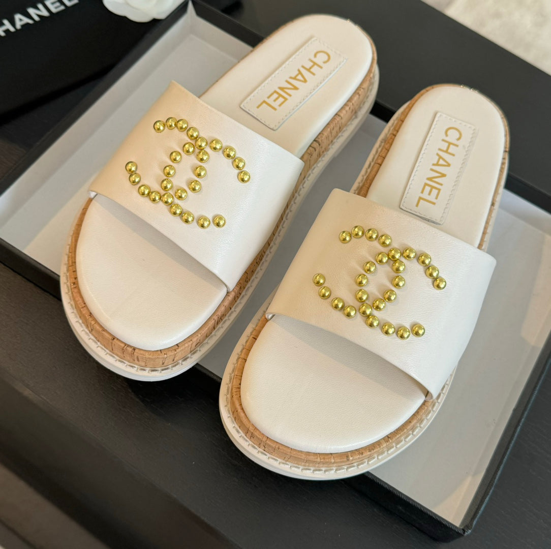 CC 25C Slippers White Sheepskin 213107