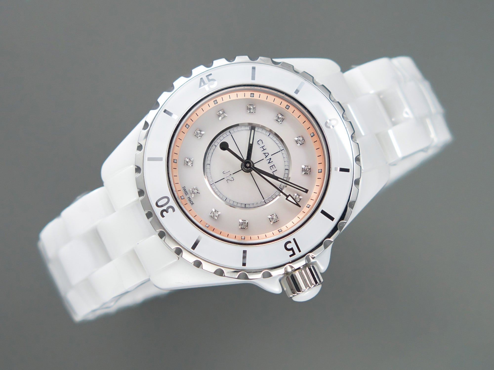 J12 33mm Quartz White Ceramic Diamond Numerals Pink Mop Dial