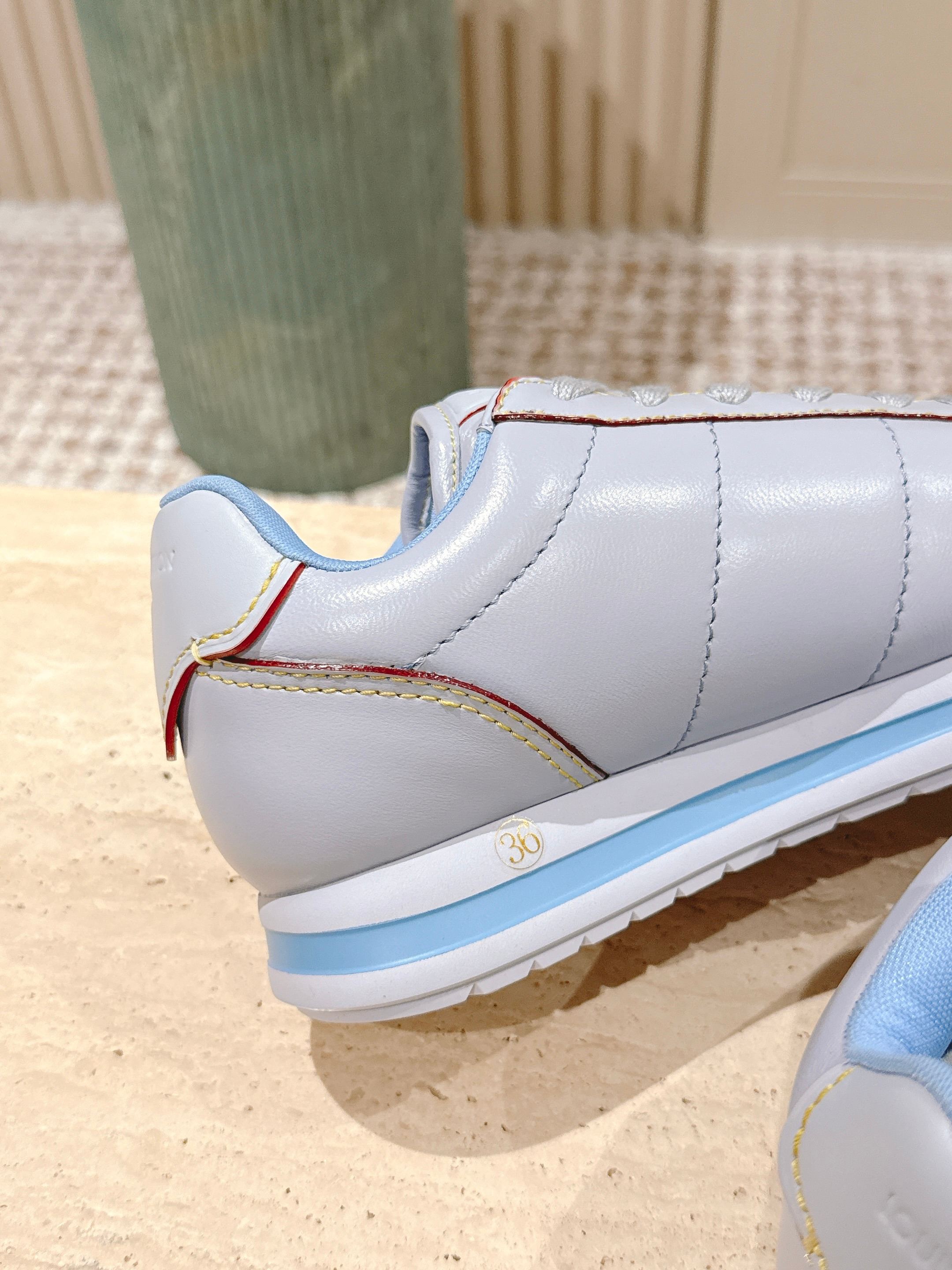 LV 25 Buttersoft Sneakers Baby Blue Calfskin 576988
