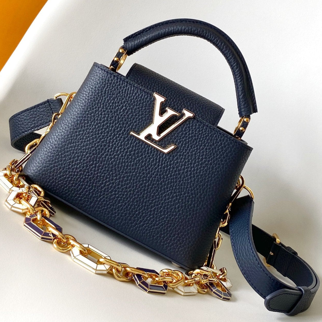 Capucines BB 21cm Bag Royal Blue Cowhide 251675