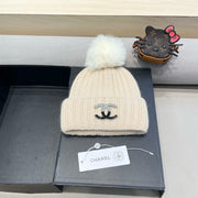 BEANIE HAT IN BISQUE BEIGE WOOL 426236