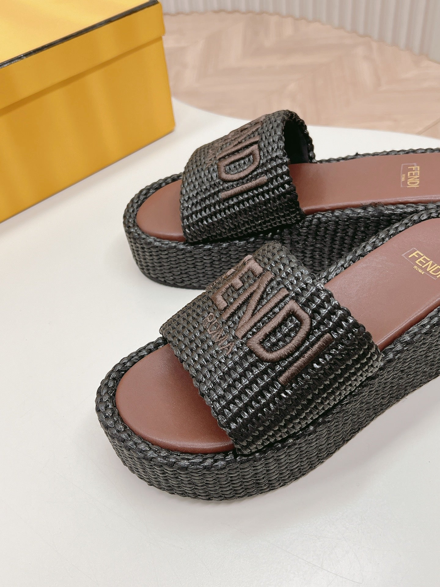 FENDI SIGNATURE WEDGE PLATFORM 6 CM IN BLACK FIBRE WITH BROWN EMBROIDERED LOGO