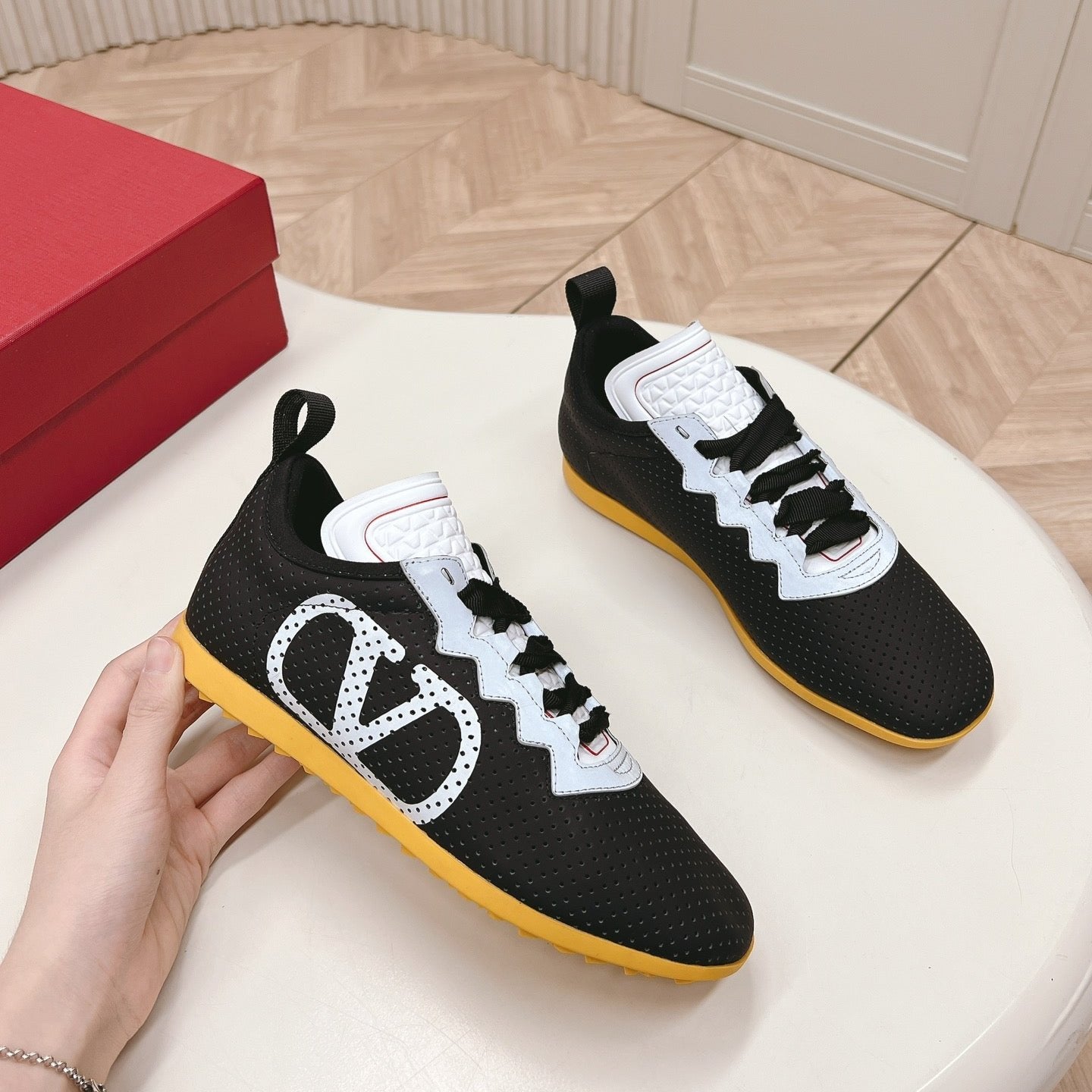 Valentino Sneaker