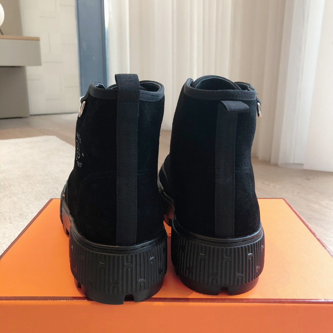 HM ITINERAIRE ANKLE BOOT BLACK SUEDE