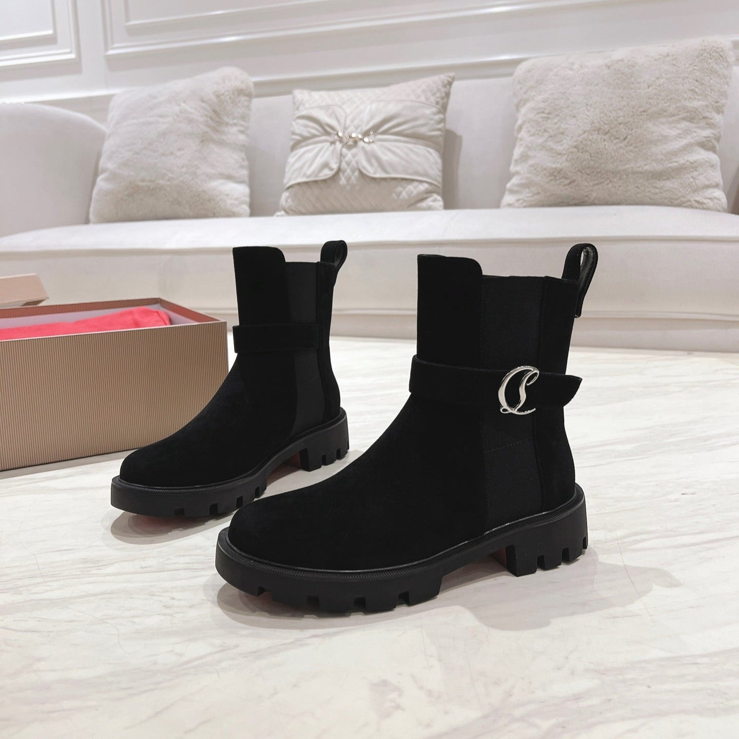CL 25C Chelsea Booty Lug Black Suede 167683