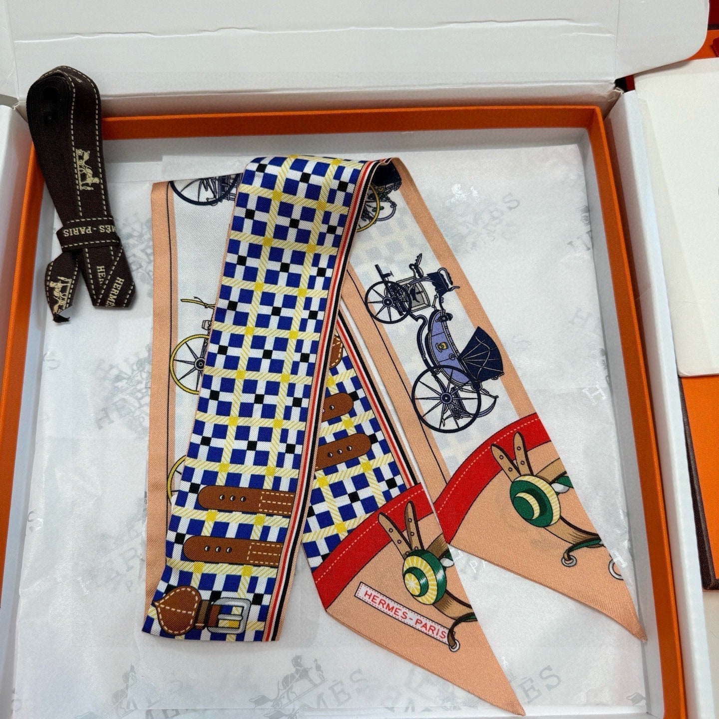 HM Twilly Mini Scarf 86CM Beige Blue Mulberry Silk 968838