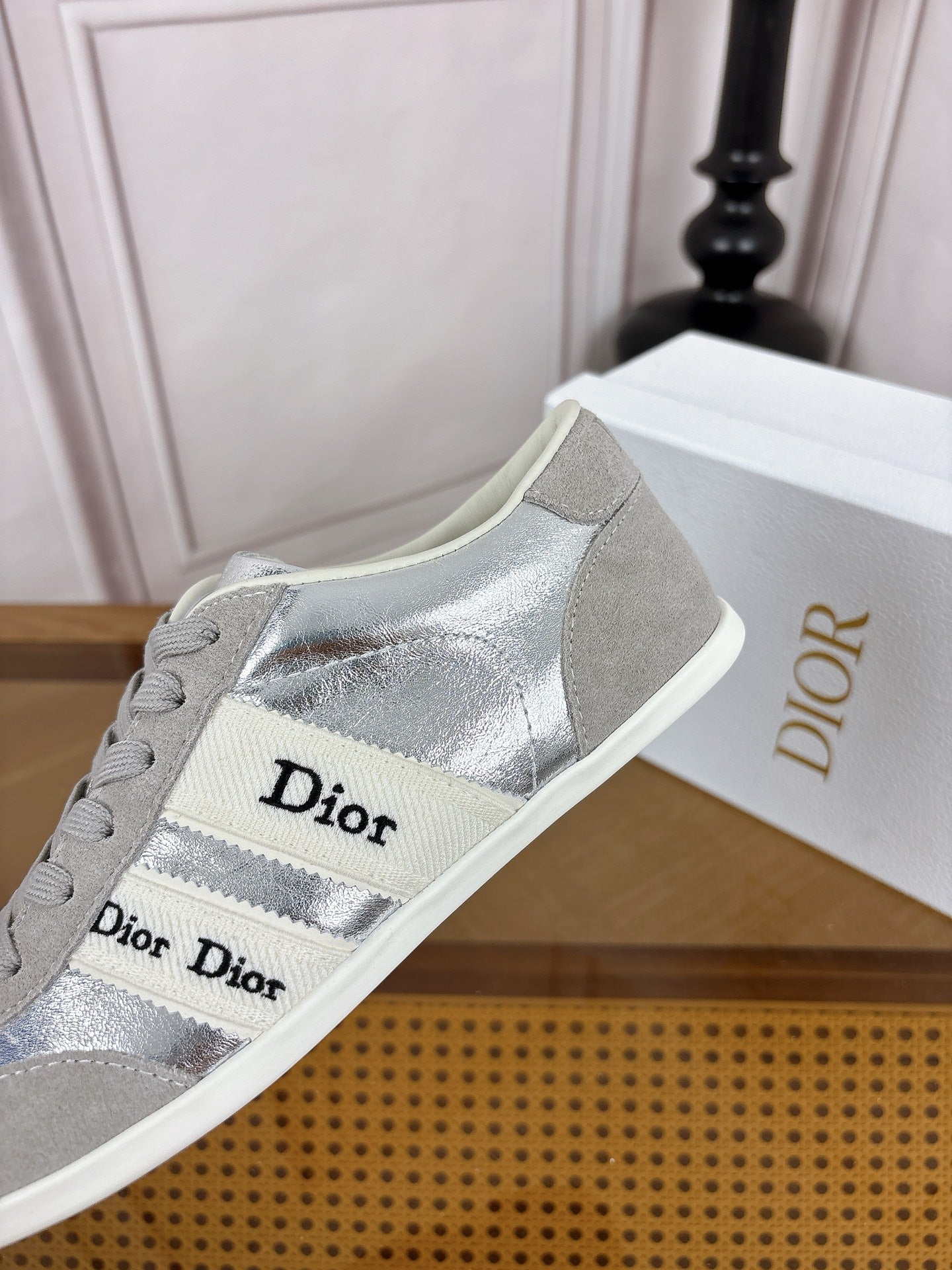 Dior 2026 Sneakers Suede Leather 931862