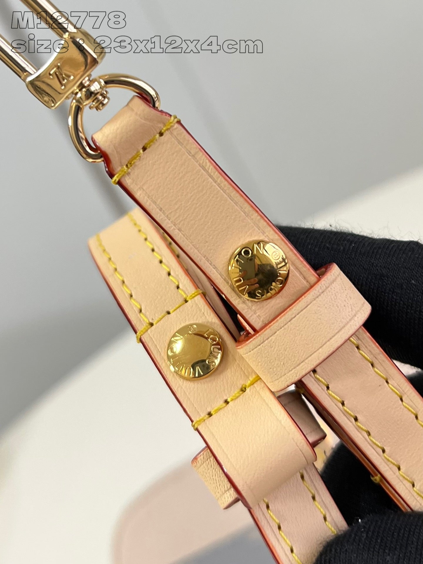 LV Woc Ivy 23.5 Gray Monogram Coasted Canvas