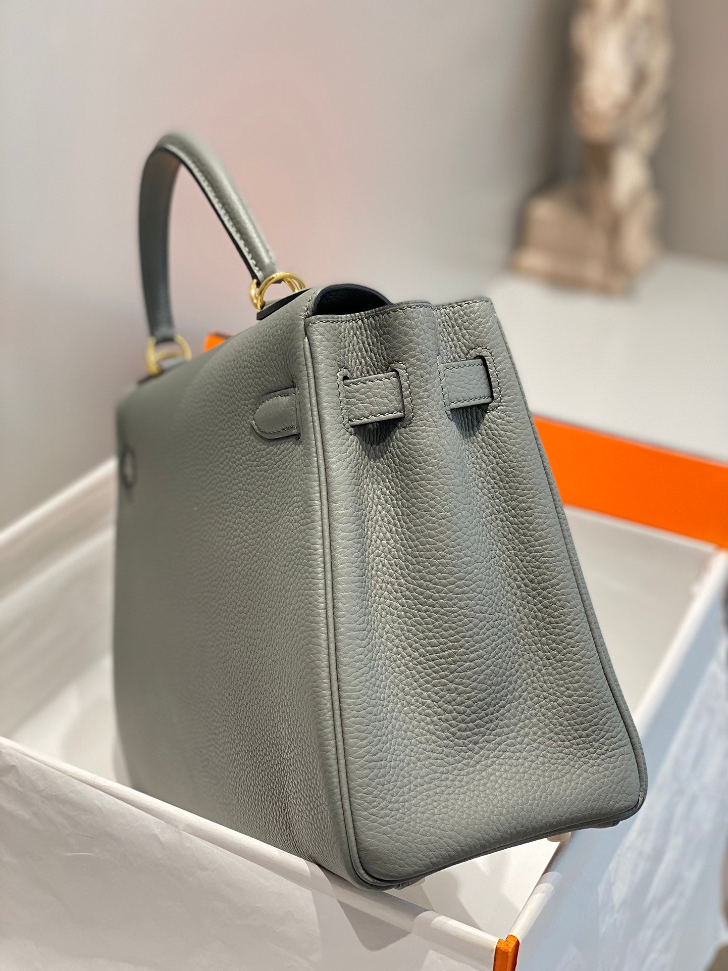 HM KELLY 25CM GRAY TOGO GOLD HARDWARE