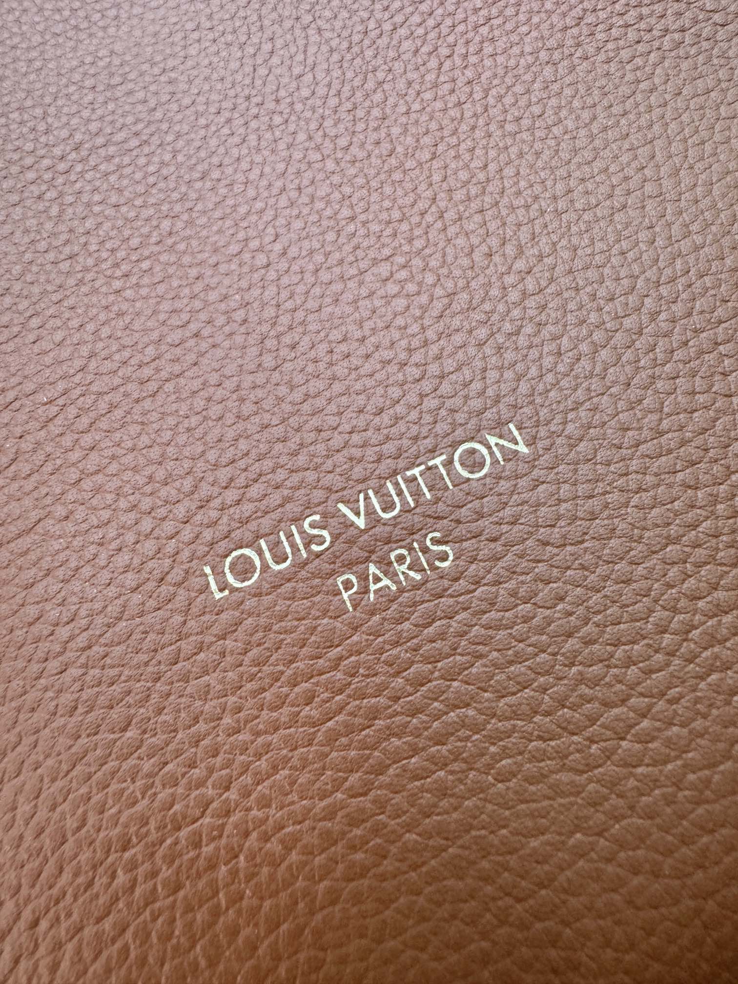 LOW KEY HOBO MM 31CM BROWN CALFSKIN