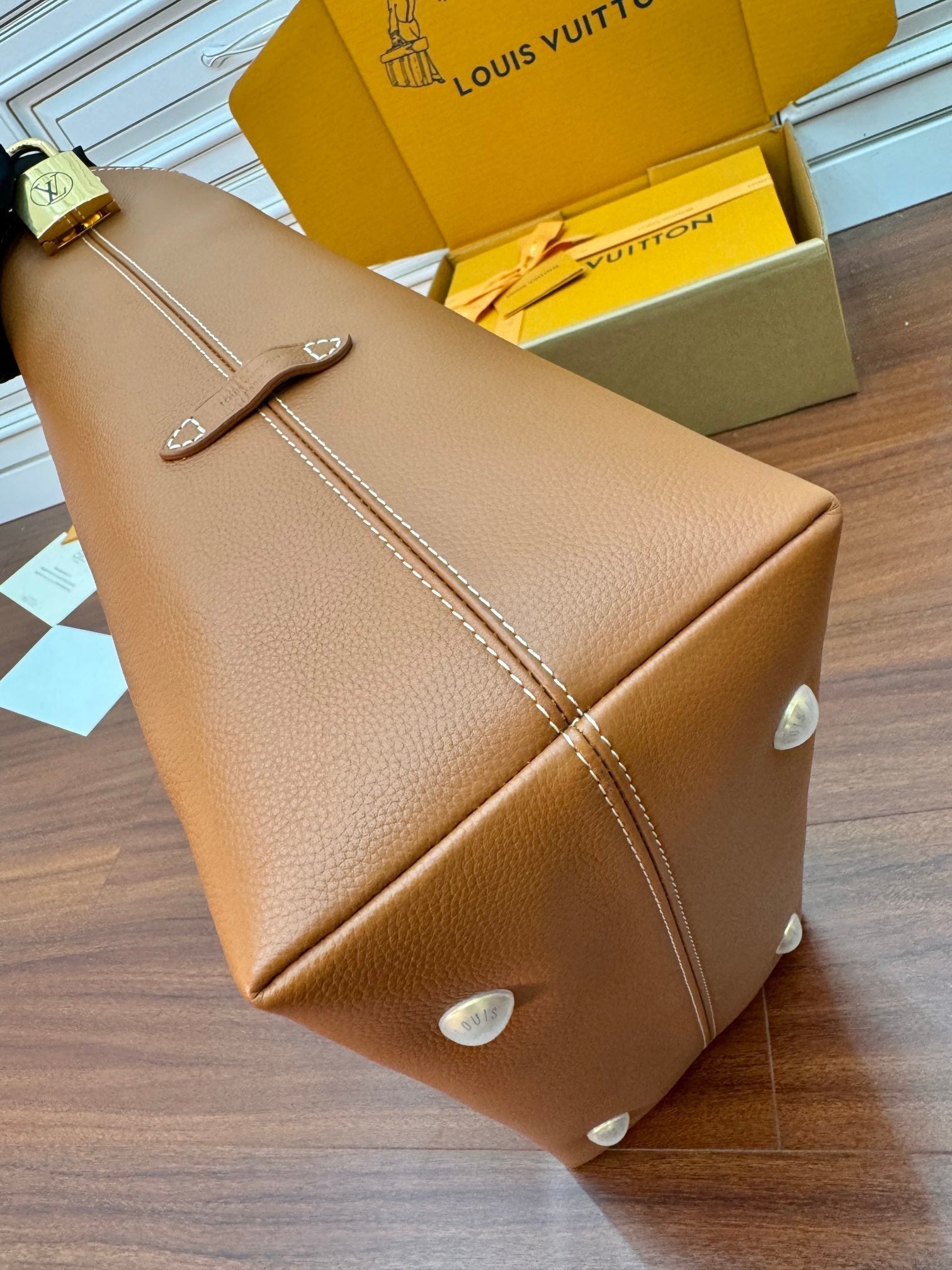 LOW KEY HOBO MM 31CM BROWN CALFSKIN