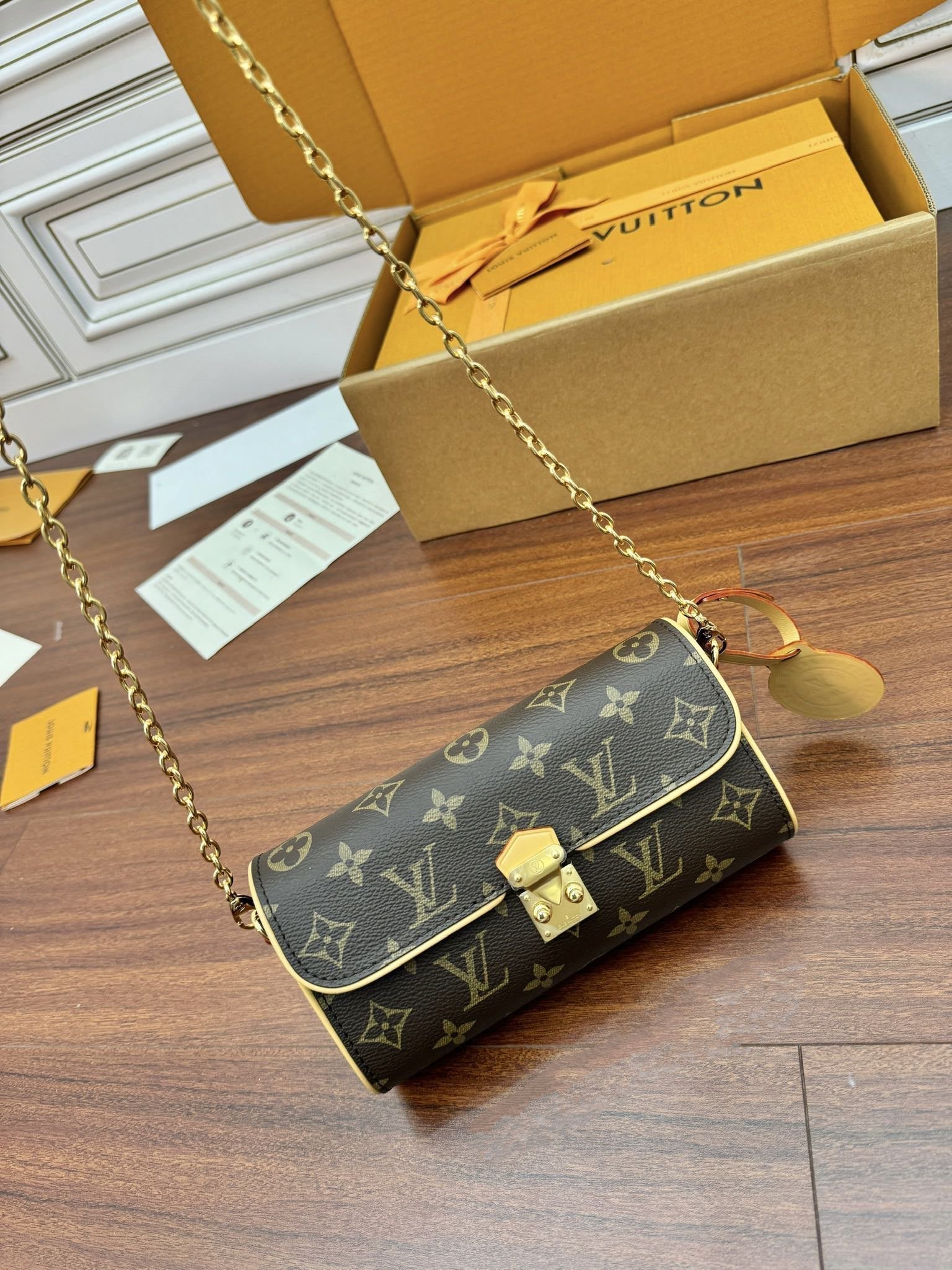 LV Pochette Camille 20cm Brown Monogram Canvas 330396