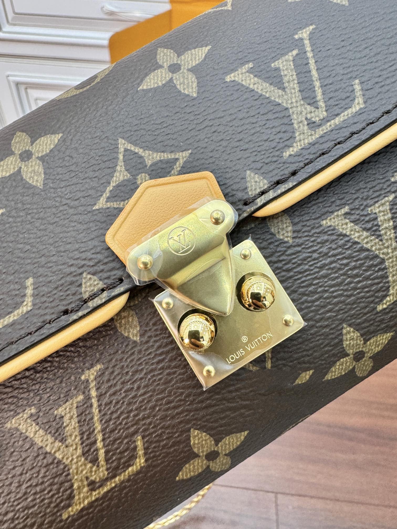 LV Pochette Camille 20cm Brown Monogram Canvas 330396