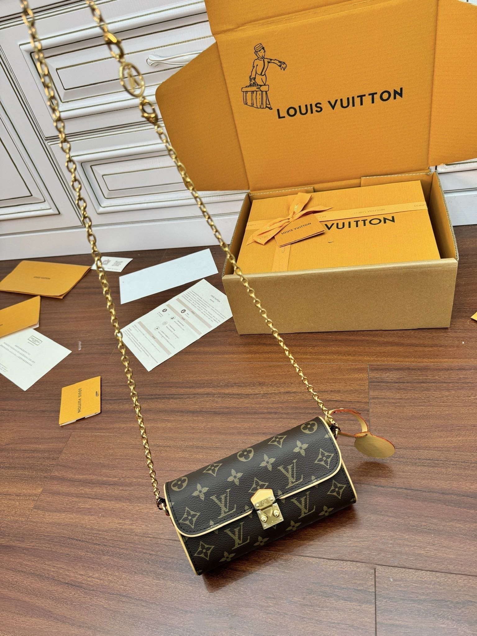 LV Pochette Camille 20cm Brown Monogram Canvas 330396