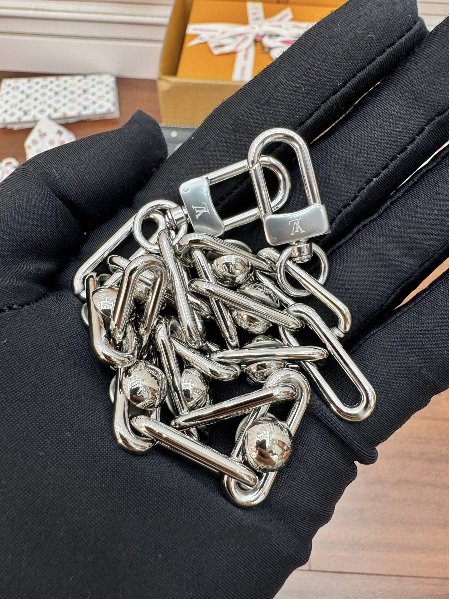 LV Multi Pochette Accessoires 22cm Black Monogram Canvas 330800