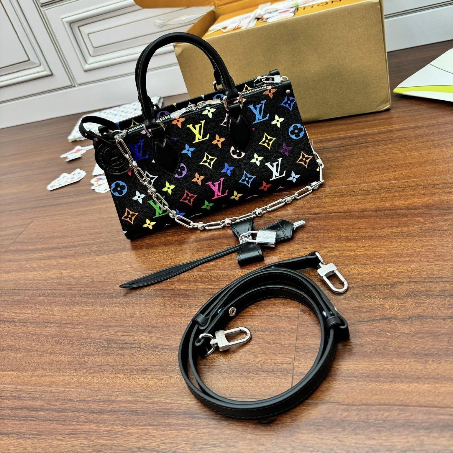 LV OnTheGo East West 25cm Black Multicolore Monogram Canvas 331365