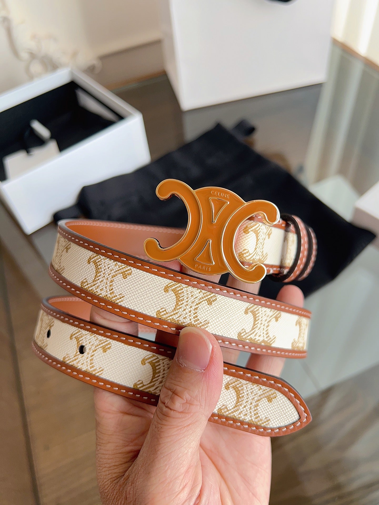 CL Brown 25mm Triomphe Enamel Saddle White Brown Monogram Cowhide 615274