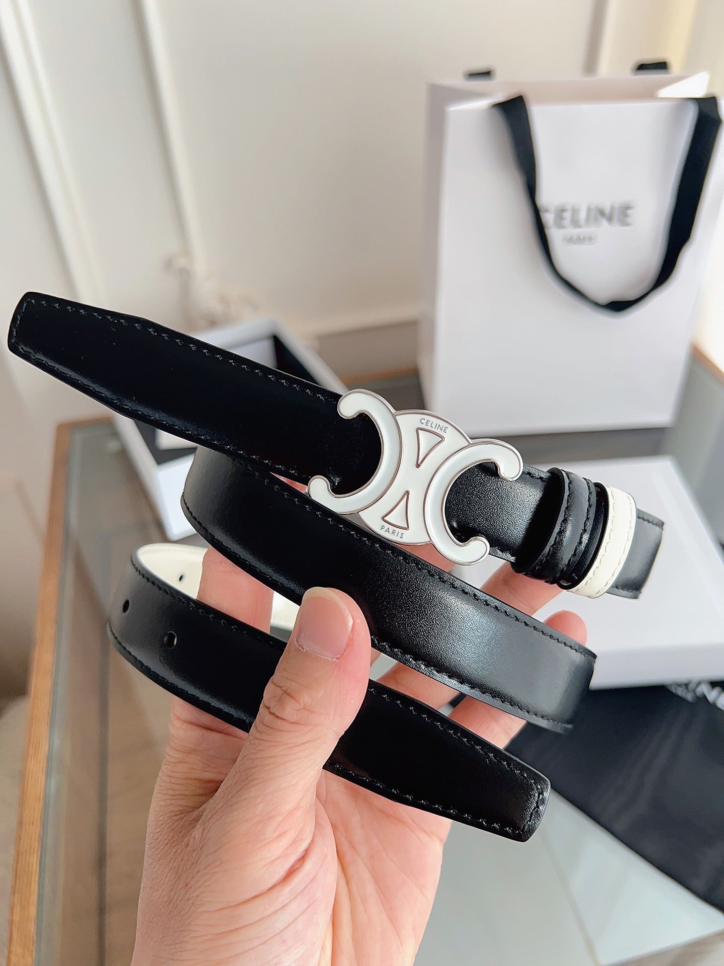 CL White 25mm Triomphe Enamel Black White Cowhide 615279