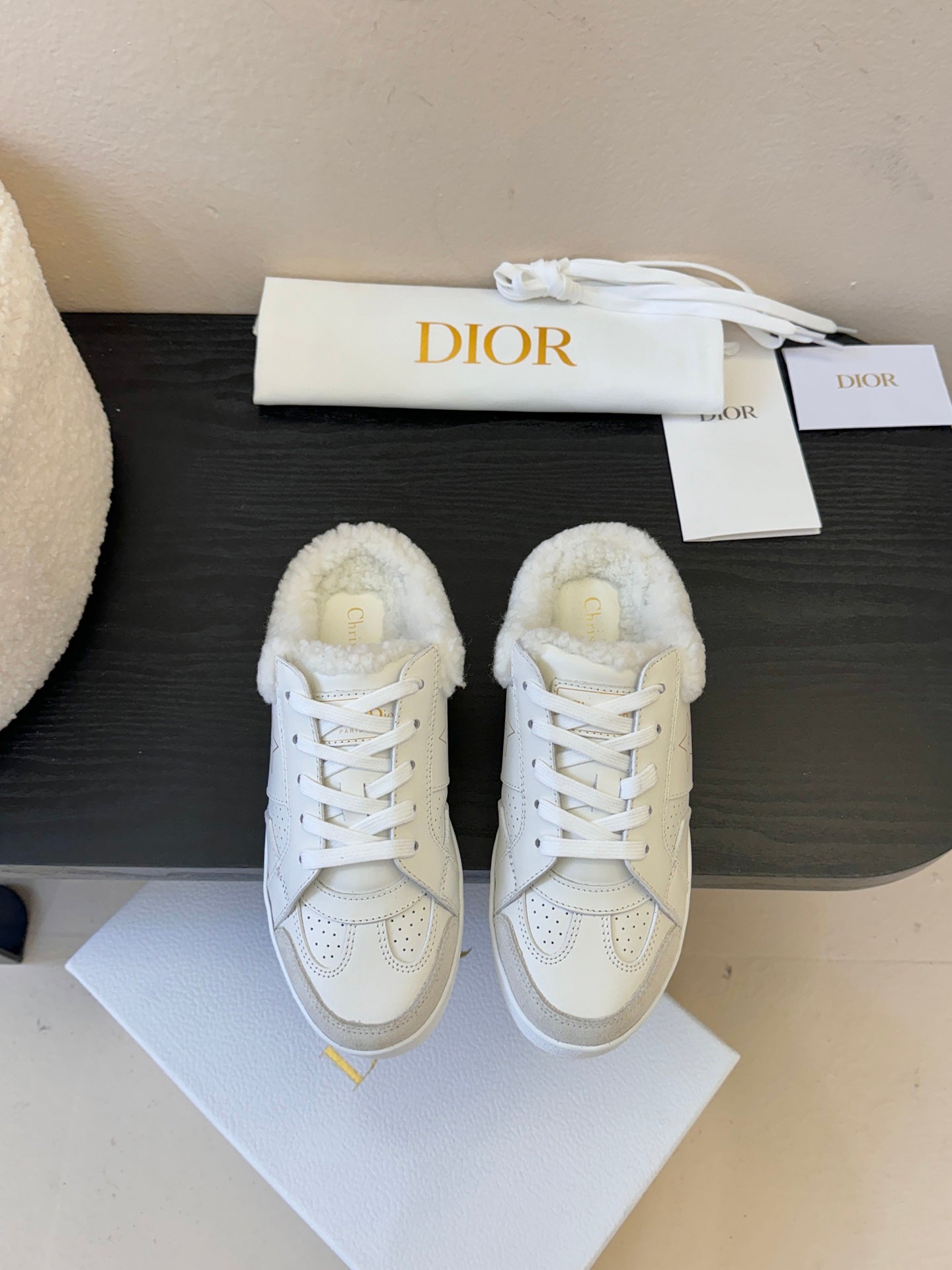Dior 25 Star Sneaker White Suede Cowhide 530614