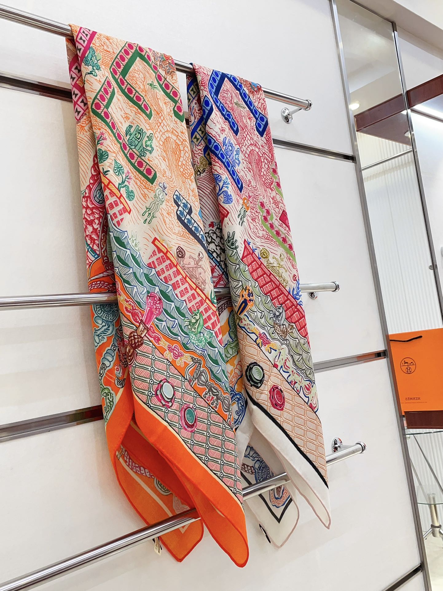 Gavroche Super Silk Quest Détail Scarf 140 CM In Colorful Cashmere 300440