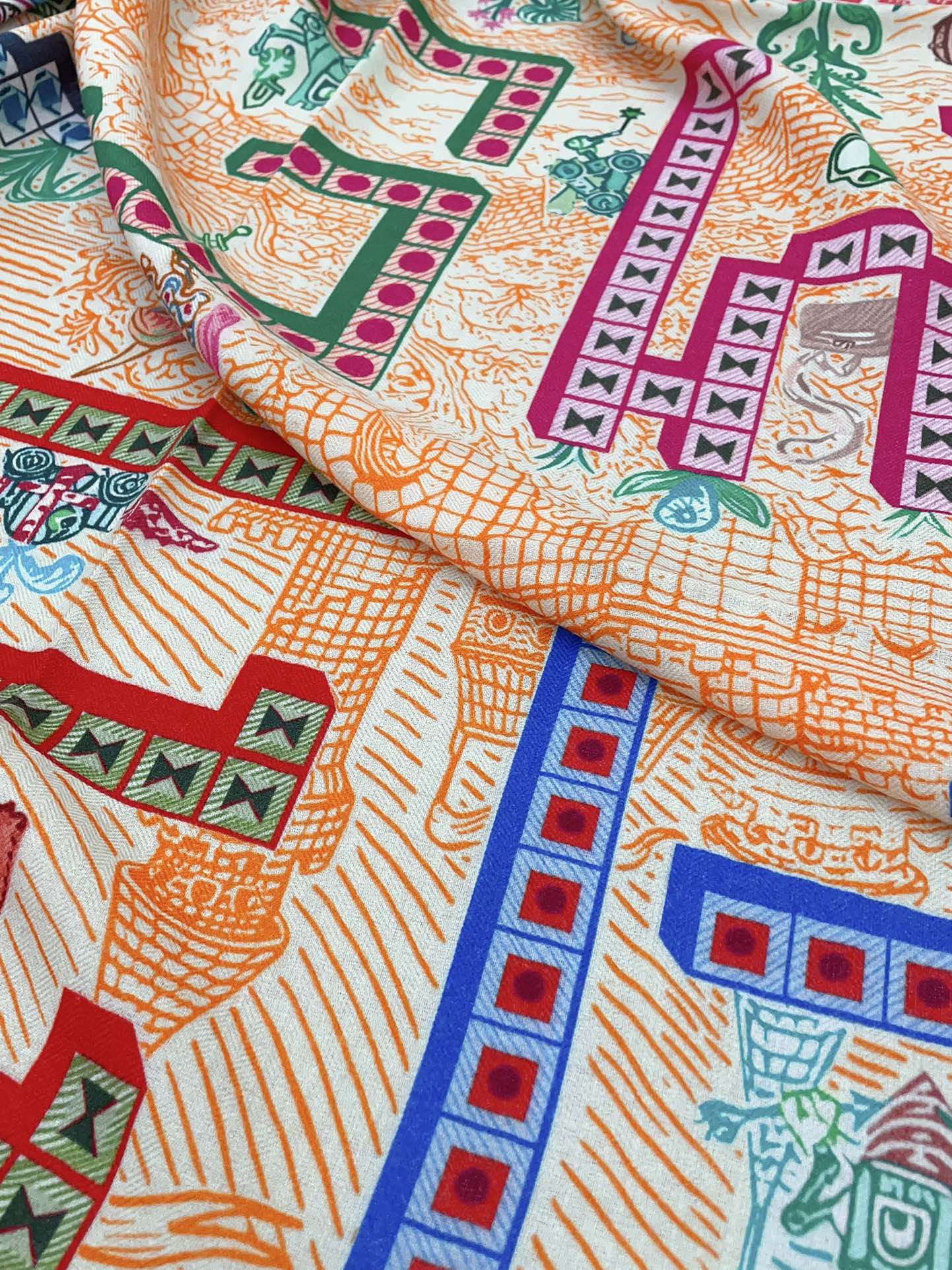 Gavroche Super Silk Quest Détail Scarf 140 CM In Colorful Cashmere 300441