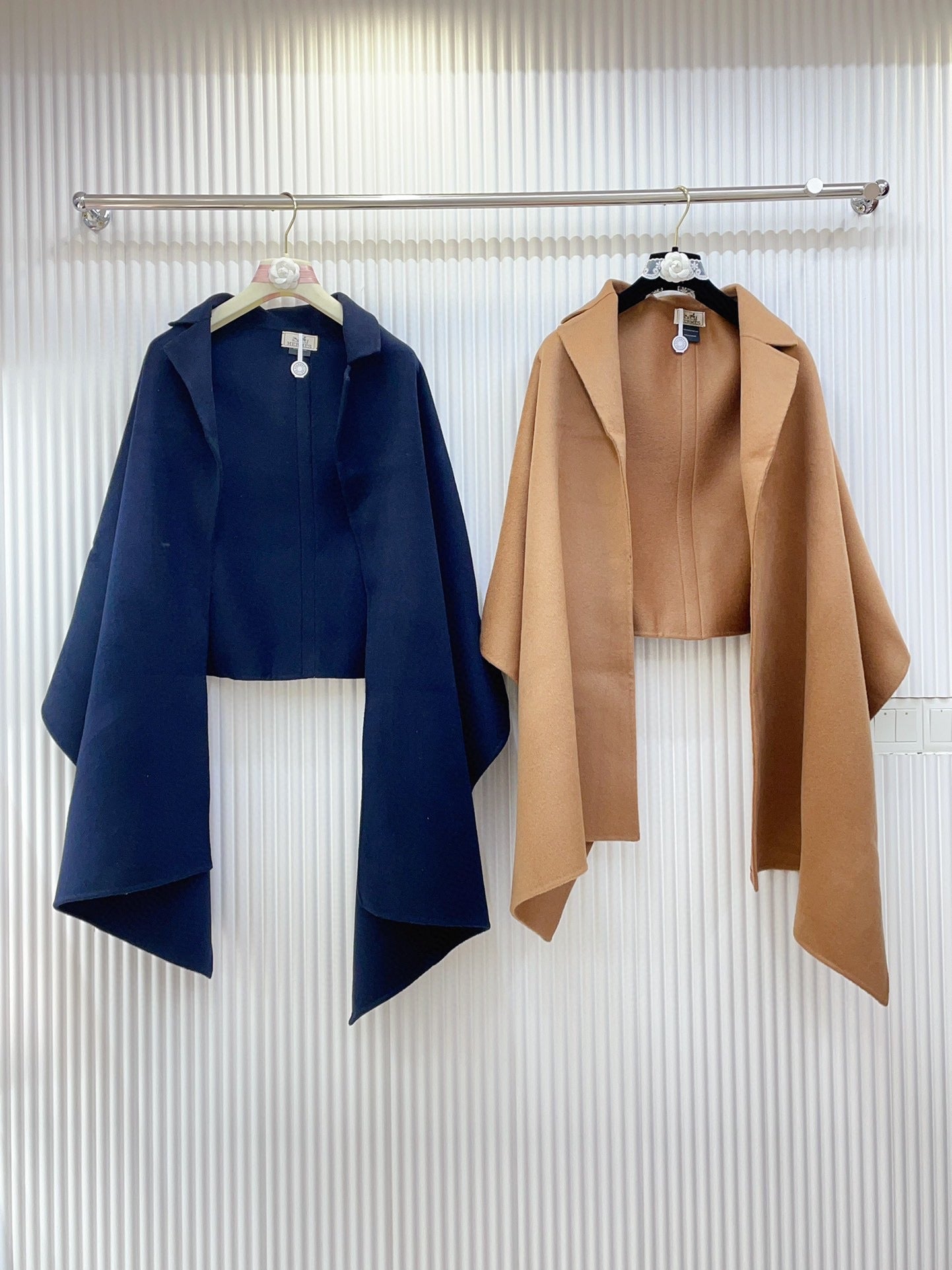 TROMPE L'OEIL STOLE IN CAMEL BROWN CASHMERE