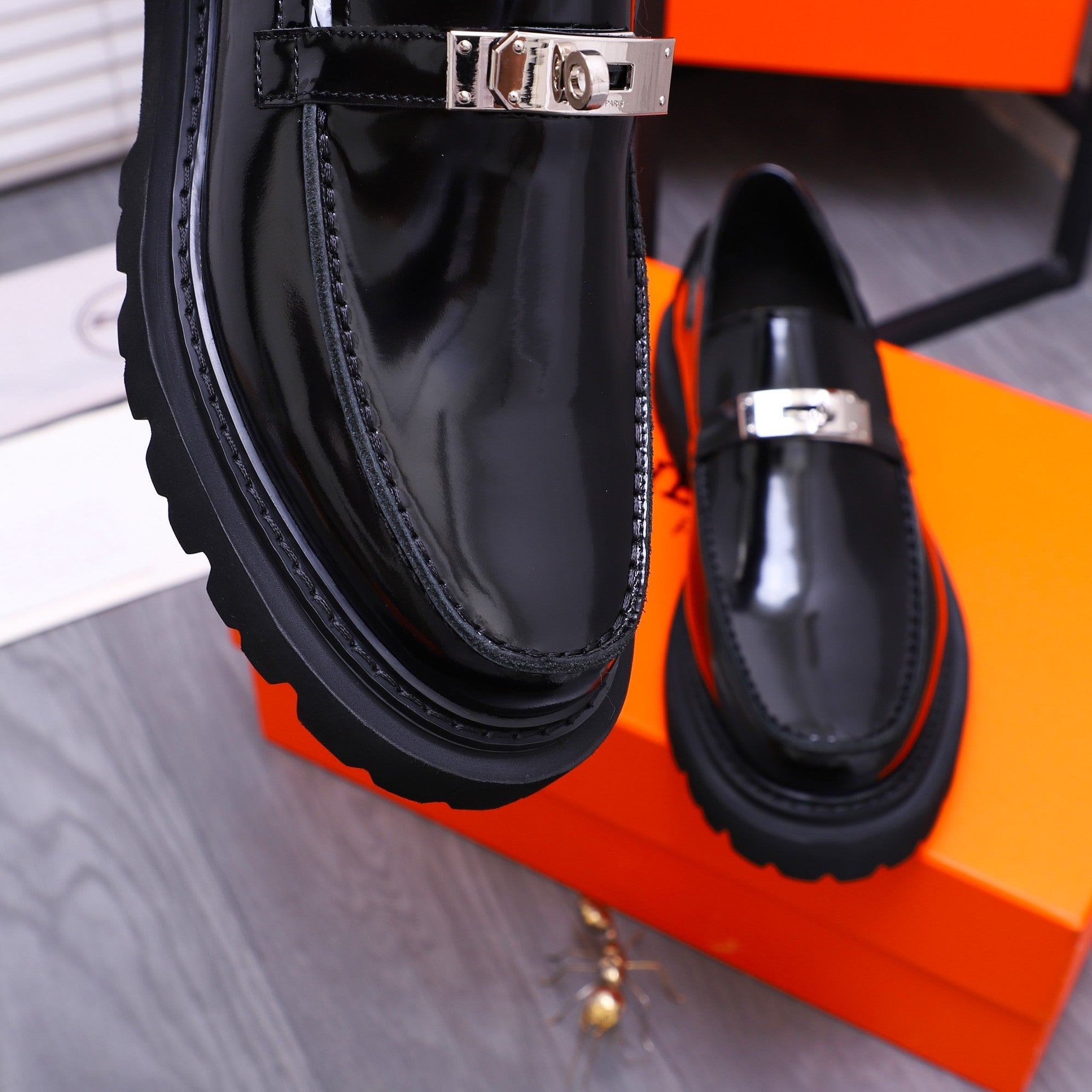 HM ICONE LOAFER GLOSSY BLACK CALFSKIN