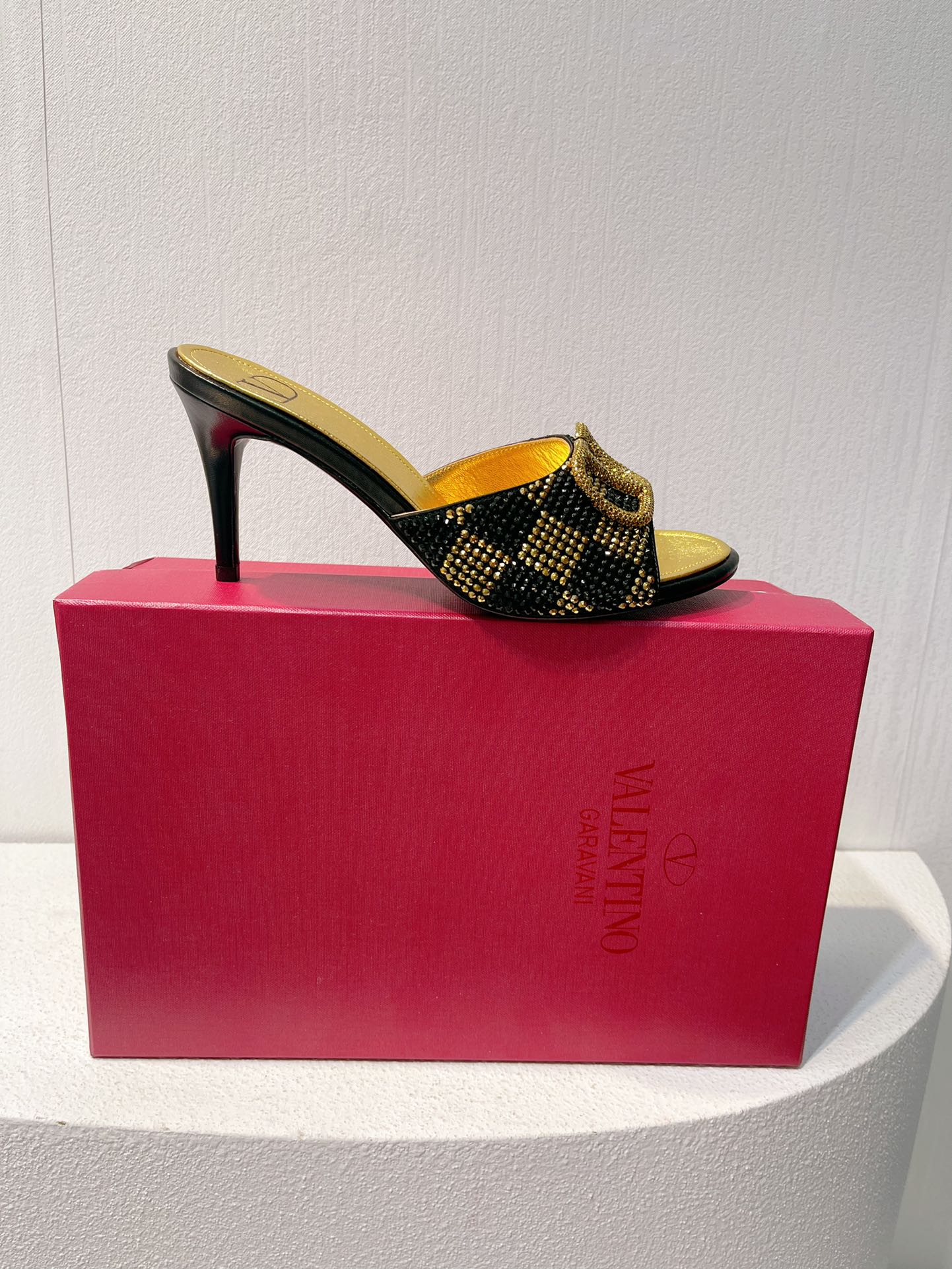 VT High Heeled Sandals Gold mix Black Sheepskin 292846