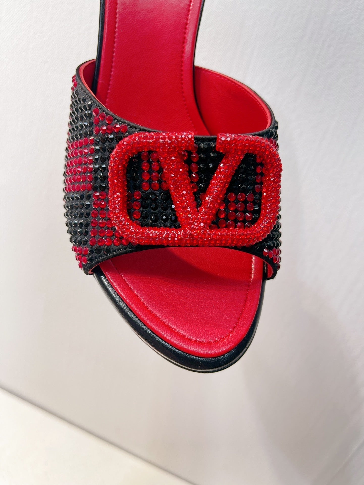 VT High Heeled Sandals Red mix Black Sheepskin 292847