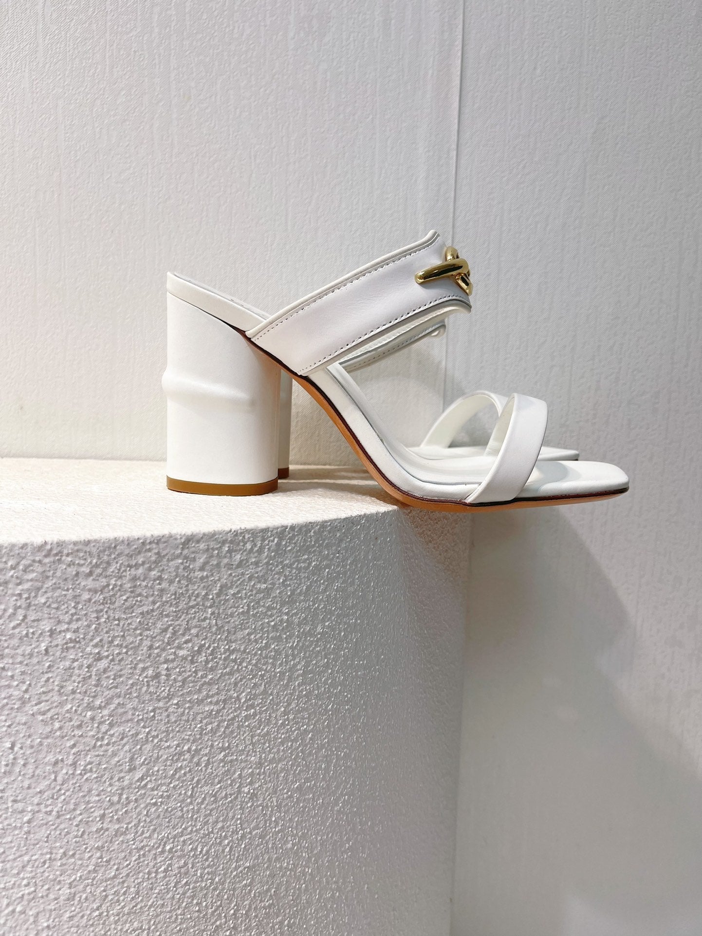 VT Heeled Sandal White Cowhide 292878