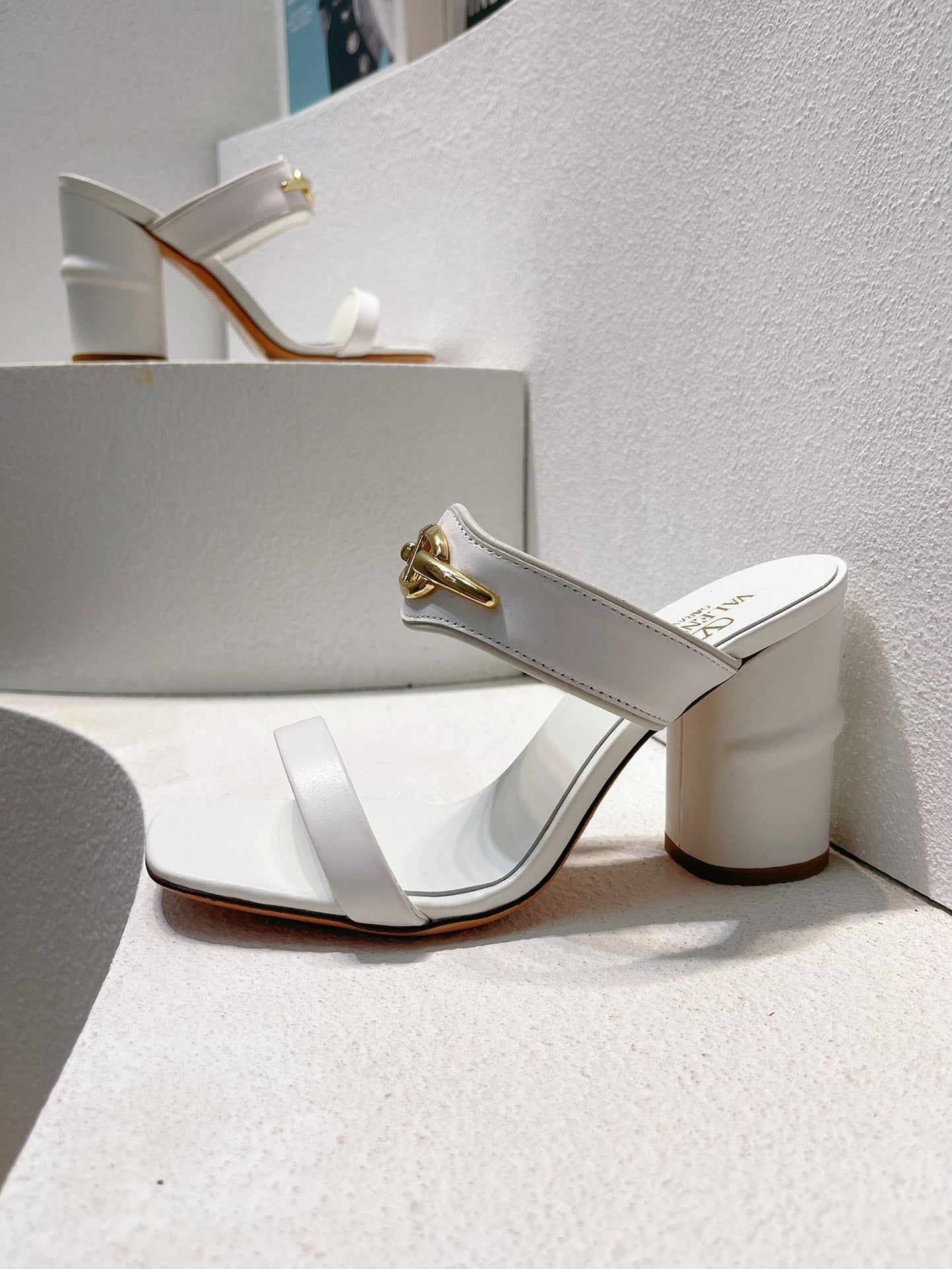 VT Heeled Sandal White Cowhide 292878