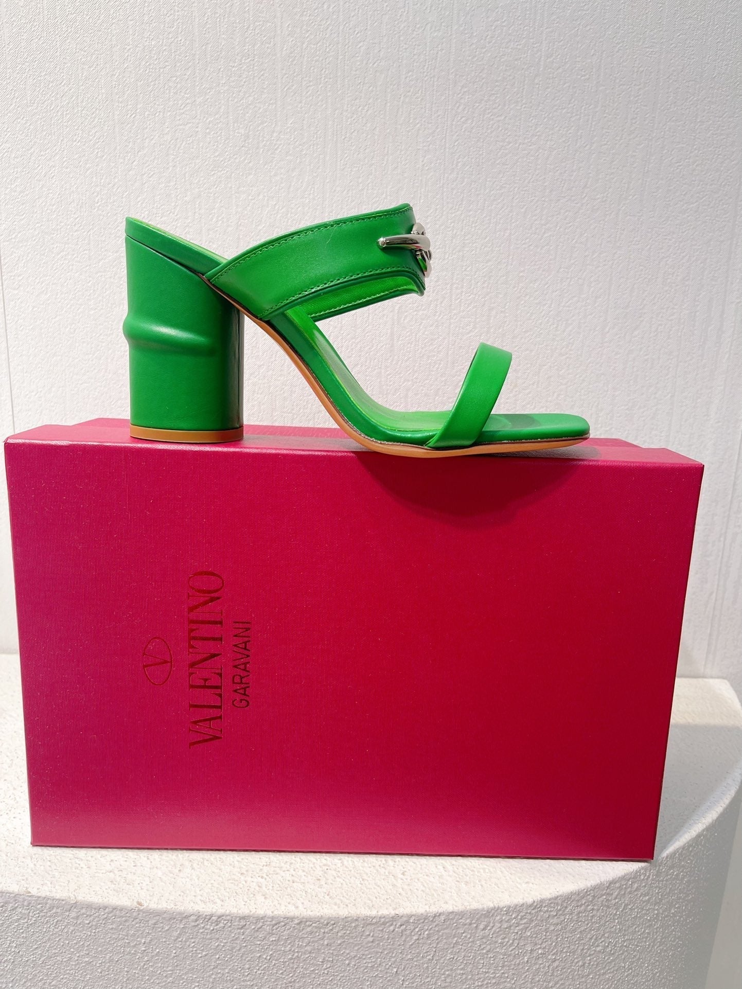 VT Heeled Sandal Green Cowhide 292880