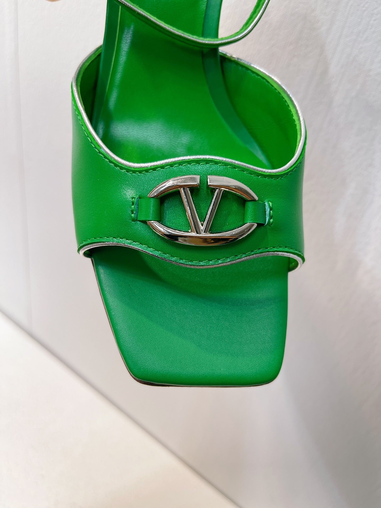 VT Sandals Heels 50mm Green Cowhide 292770