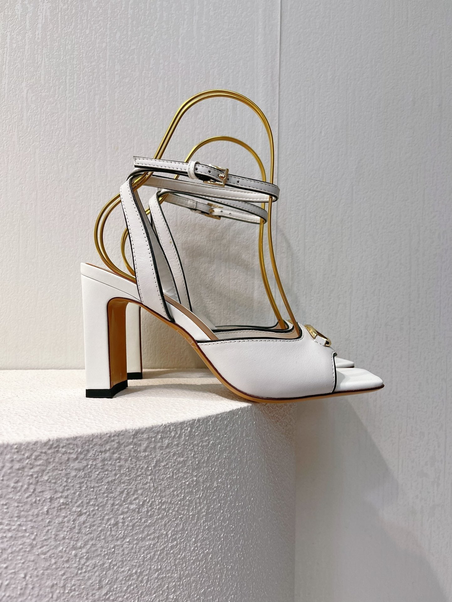 VT Sandals Heels  70mm  White Cowhide 292778