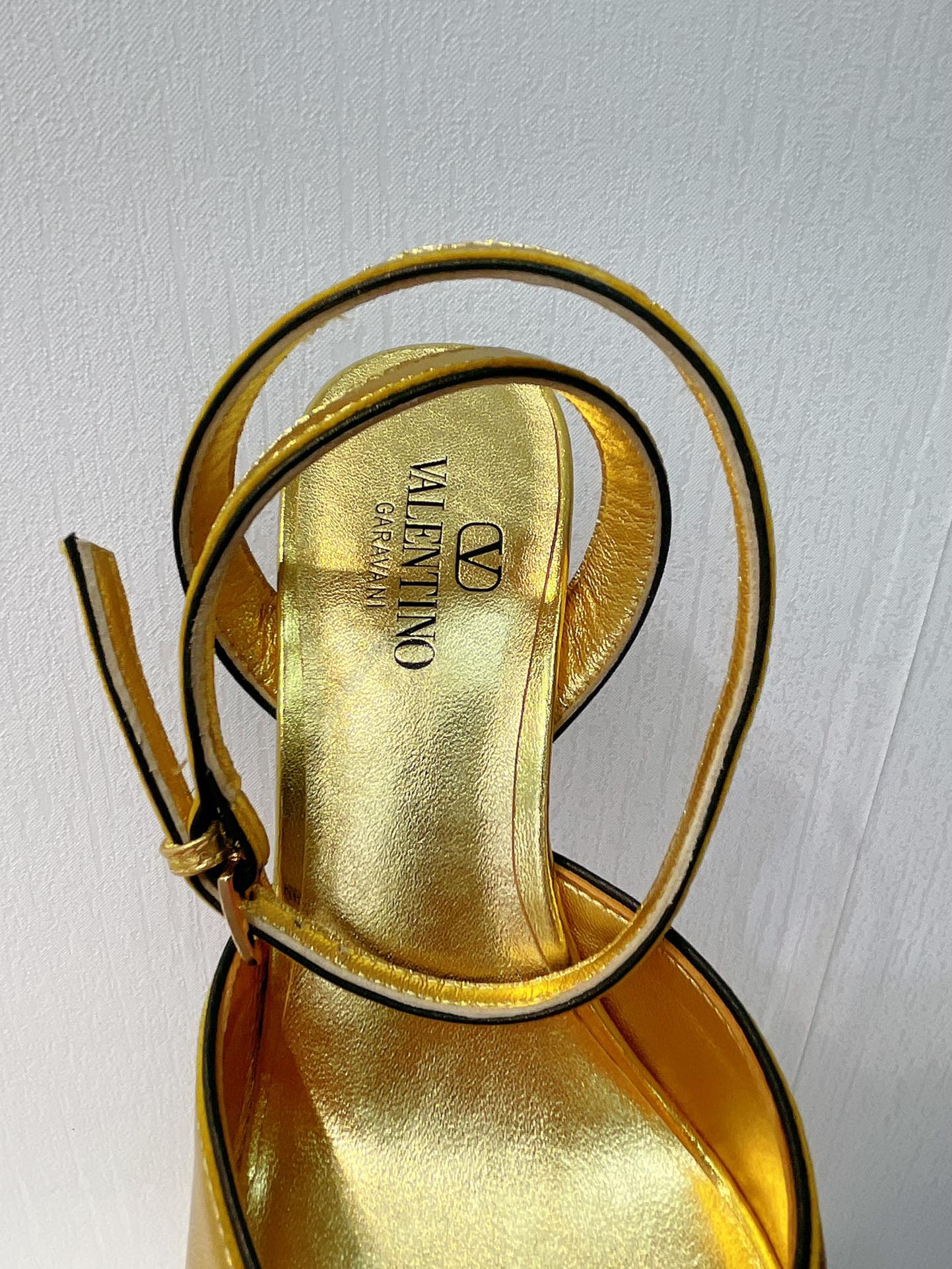 VT Sandals Heels 70mm Gold Cowhide 292784