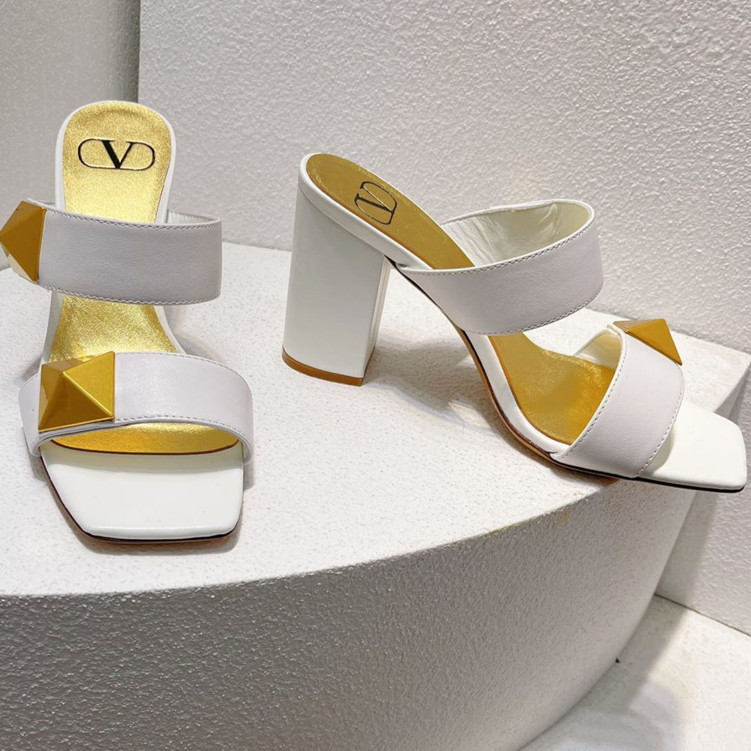 VT One Stud Leather Sandals White Cowhide 292888