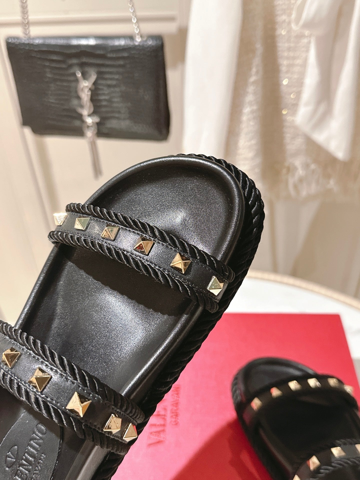 VT Rockstud Sandals Black Espadrilles Cowhide 328131