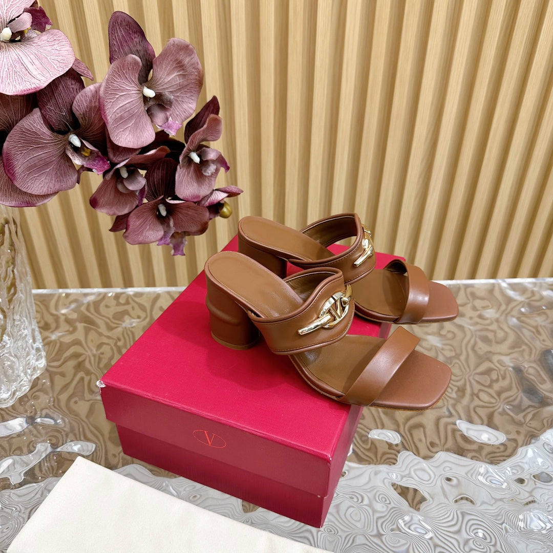 High Heel 70 Sandal The Bold Edition Vlogo Square Toe Brown