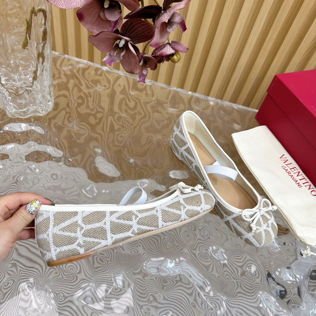 Ballerina In Toile Iconographe 20mm In White Mix Grey Brown Cotton Canvas And Lambskin 102830