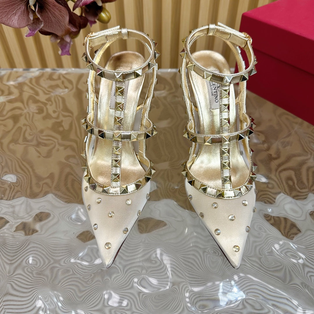 ROCKSTUD MIRROR-EFFECT PUMP WITH MATCHING STRAPS AND STUDS 95 MM GOLD CALFSKIN  AND MESH