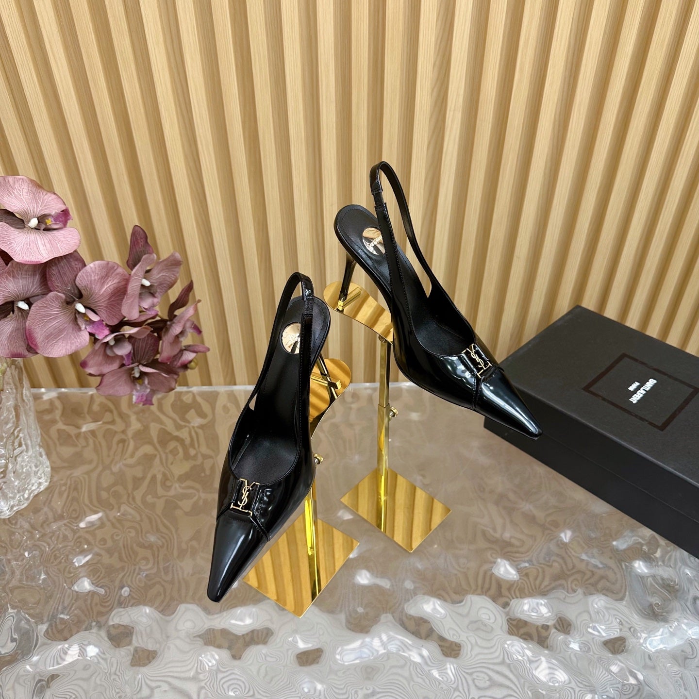 BABYLONE SLINGBACK PUMPS IN BLACK GLOSSY CALFSKIN
